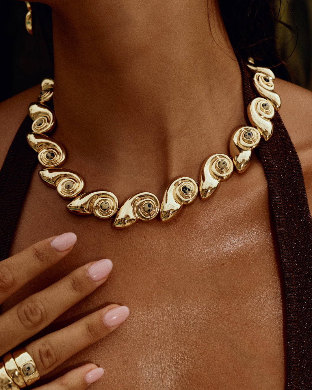 The Palma Shell Statement Necklace- Gold