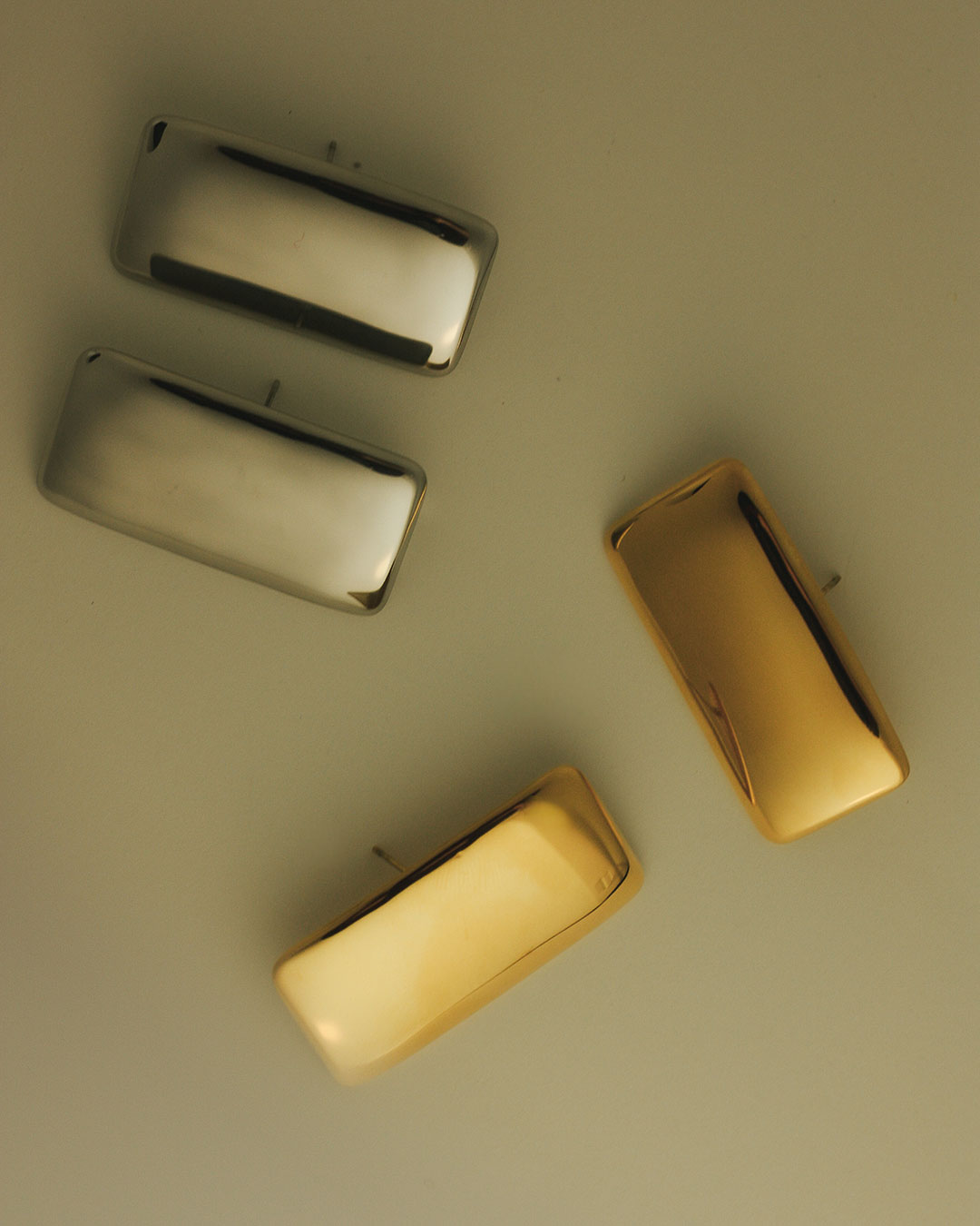 The Solstice Metal Studs-Silver